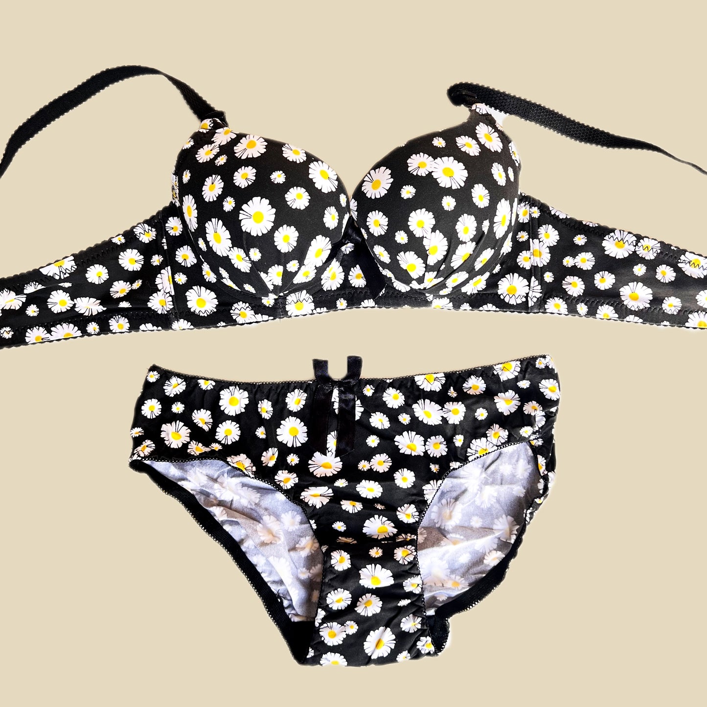 Jasmine Kiss - 2 Piece Wired Bra Set