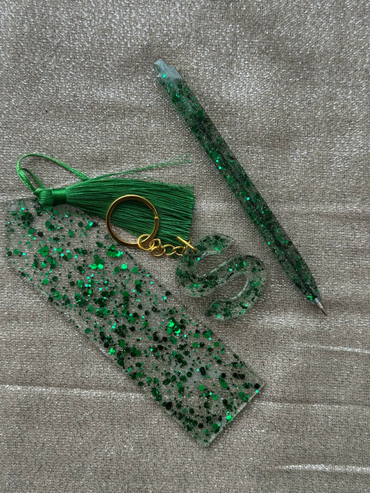 Resin stationary set